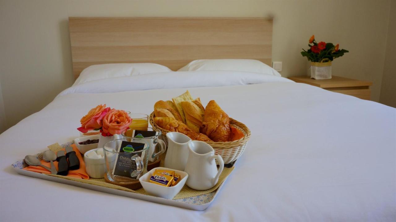 Hotel Vauban Ливри-Гаргон Екстериор снимка