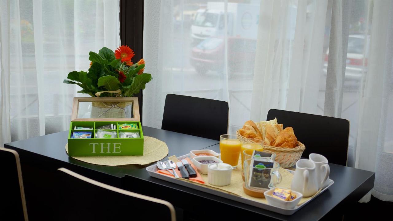 Hotel Vauban Ливри-Гаргон Екстериор снимка
