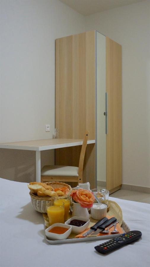 Hotel Vauban Ливри-Гаргон Екстериор снимка